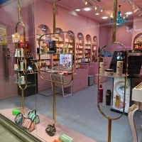 فروش دکور و ویترین لوکس