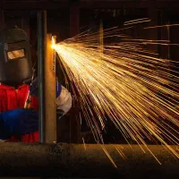 استخدام جوشکار ساده و‌‌مونتاژ کار