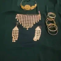 این ست بدلیجات مصنوعی بفروش میرسد