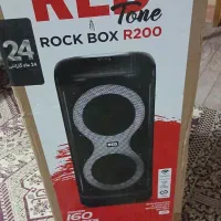 اسپیکر‌RED200‌همراه با میکروفون و نور پردازی