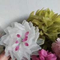 گل شیشه ای