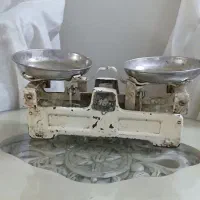ترازو قدیمی