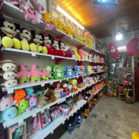 کلیه اجناس مغازه اسباب بازی فروشی به فروش میرسد