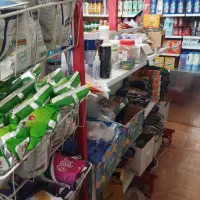 سوپر مارکت بفروش میرسد