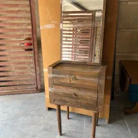 میز آرایشی،کنسول