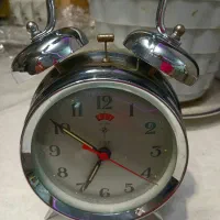 ساعت کوکی قدیمی برای ۷۰ سال پیش