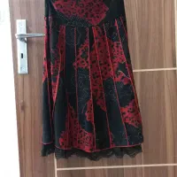 پالتو و بلوز دامن بافت|لباس|قم, بنیاد|دیوار