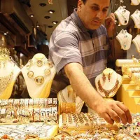 به یک همکار کاربلد طلافروش نیازمندیم ( توضیحات )