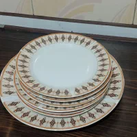 بشقاب چینی وقوری ولیوان وبستنی خوری و