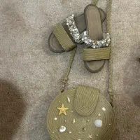 صندل و کیف حصیری