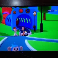 تلویزیون ۴۳ اینچ|تلویزیون و پروژکتور|اقبالیه, |دیوار