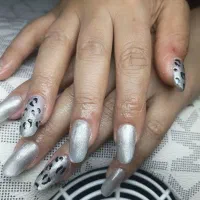 مانیکور کاشت ناخن ترمیم