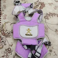 آغوشی نوزاد مارک والریا