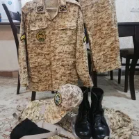 اقلام سربازی . لباس  پوتین  راک ساک  اورکت