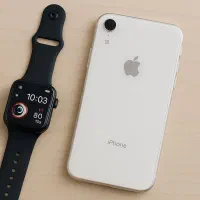 گوشی اپل xr  و اپل واچ سری 8