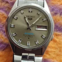 الگانس. رولکس.کوکی .سیکو پنج.رومانسون|ساعت|اردبیل, |دیوار