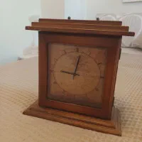 ساعت رومیزی چوبی
