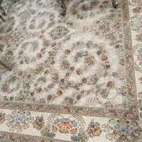 دو عدد دوازده متری ودوعدد فرش گرد