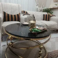 میز جلو مبلی در حد نو و دوتا عسلی
