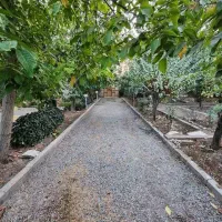 کارگر دامداری نگهبان باغ