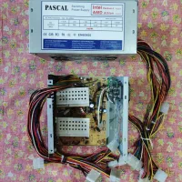 تعدادی قطعه کامپیوتری معیوب