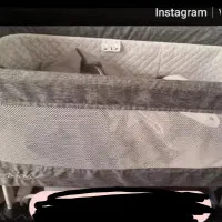 تخت کودک کنار تخت مادر