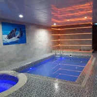 اجاره روزانه/هفتگی/ماهانه ویلا ۷۰۰ متری|اجارهٔ کوتاه‌مدت ویلا و باغ|نجف‌آباد, گلدشت|دیوار