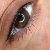 فقط با ۹۵۰ هزارتومن آرایش دائم انجام بده