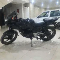 دو عدد موتور تریل ۲۰۰ پیشرو وپالس  باجاج ۲۲۰ سالم