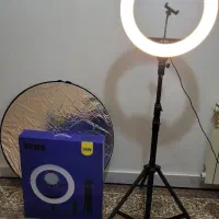 رینگ لایت و رفلاکتور همراه پایه