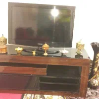 یک عددتلویزیون ال سی دی۳۲اینچ|تلویزیون و پروژکتور|ملایر, |دیوار