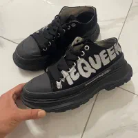 تعدادی کتونی مردانه