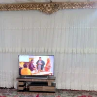 پرده ب همراه کتیبه