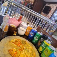 پیتزا املت+نوشابه+قهوه+چای ۱۲۹ هزار تومان