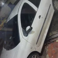 ۲۰۶ sd V8 صندوقدار