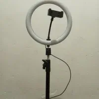 رینگ لایت و پایه نگهدارنده
