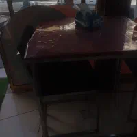میز صندلی مخصوص. غذا خوری