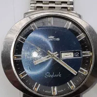 دو عدد ساعت قدیمی ۷۰سال پیش