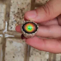انگشتر نقره با نگین خاص کوارتز حرارتی