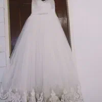 لباس عروس با تور و فنر زیر