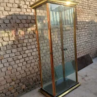 بوفه شیشه ای