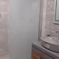 فضای جداگانه با شیشه در مدل وطرح های مختلف