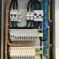 برقکار و لوله کشی