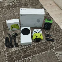 Xbox serie s 512درحد آکبند دو دسته