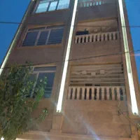 واحد۸۰ متری با۲۰مترحیاط بهمراه یک سوییت مجزای۳۰متر|فروش آپارتمان|قدس, شهر‌قدس|دیوار