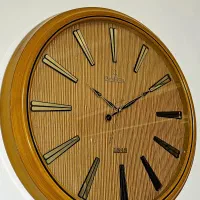 ساعت دیواری