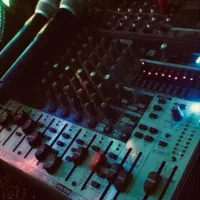 میکسر بهرینگر ۱۸۳۲ (۶کاناله)|سیستم صوتی خانگی|سنندج, |دیوار