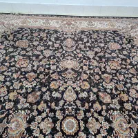 یک جفت قالی ۳در۴ درحد نو کلن ۲سال استقاده شده