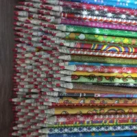 مداد روزنامه ایی قرمز