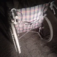 یک عدد ویلچر|پزشکی|جزنیک, |دیوار